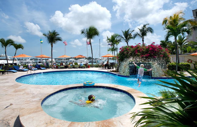 Paradise Harbour Club & Marina - Photo 23