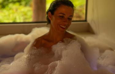 Chalé Canadense com Hidromassagem Pousada Índios Koroados - Foto 17