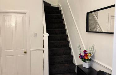 Welcome to This Newly renovated 4 bedroom cozy & charming home in Dagenham, East London - Foto 17