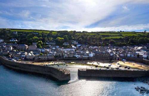 Abbey Cottage, Close to Mousehole Harbour - Photo 8