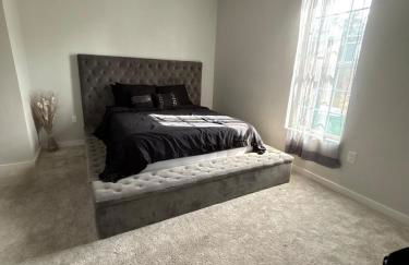 The Canvas Modern 4BR Retreat Rooftop - Photo 13