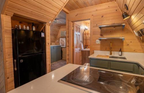 Timber Haven - Cozy A-frame Hot Tub Fireplace - Foto 12