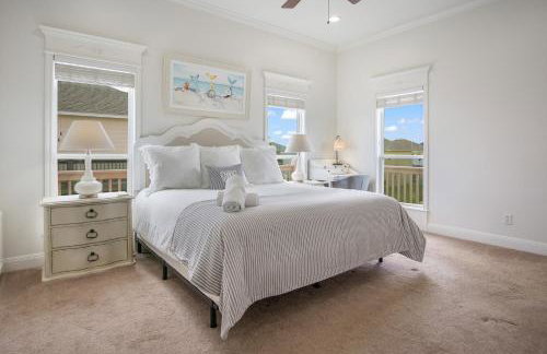 Beach Front Cottage with Beautiful Ocean Views! - Foto 10