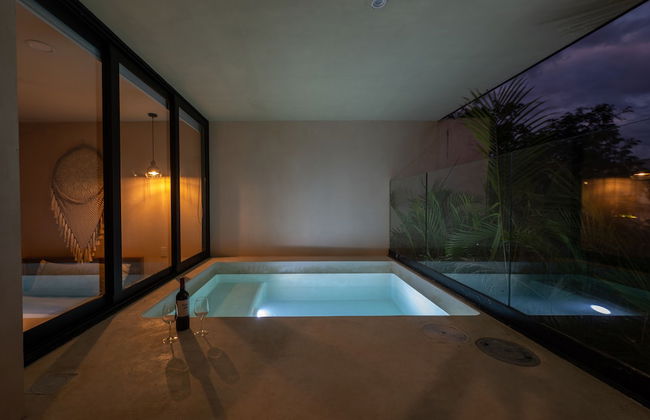 Two Bedroom Luxury Apartment by TuLuna - Photo 28