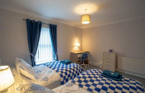 Gloucester City - Birchmore House - 2 Bedroom End Terrace Property Near To City Centre & Hospital With On-Street Parking - Sleeps 5 - Great For Hospital Workers & Contractors - Hosted by RENTMYHOUSE - Foto 20