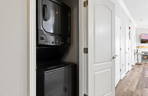 Eagles Landing 1BR Heaven - Photo 48