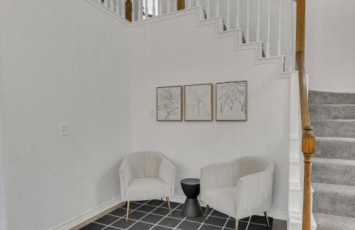 Luxury Holiday Home 5BR Hot Tub, Pool & Beautiful Backyard - Foto 12