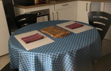 Logement neuf centre du village aux pieds du château - Foto 6