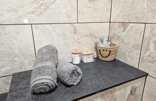 Bright & Modern Battersea Apartment, Free Parking & Fast Wi Fi - Foto 49