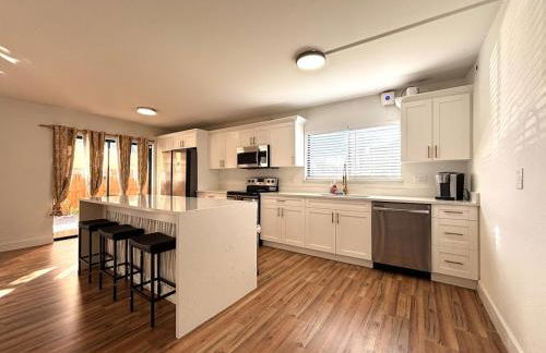 Bright 2BR Poolside Retreat Downtown Fort Myers - Foto 15