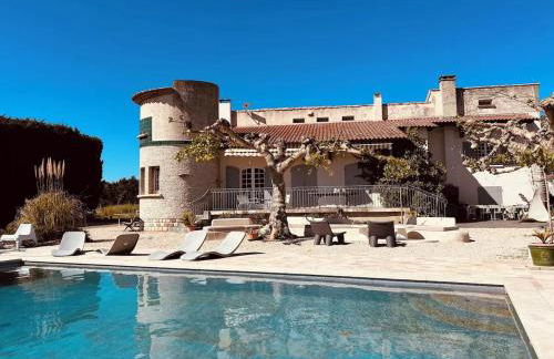 Grande Villa Provençale avec Piscine Privée à Gémenos - Foto 1