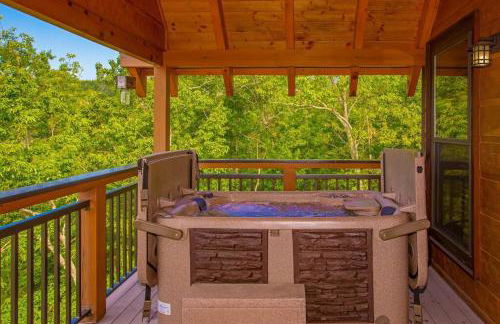 Splashing at the Bluff - Premier Smoky Mountain Views - Indoor Pool Spa - Luxury Cabin - Gatlinburg - Pigeon Forge - Foto 58