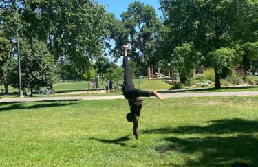 The Urban Roost I A Rustic City Escape - Foto 44