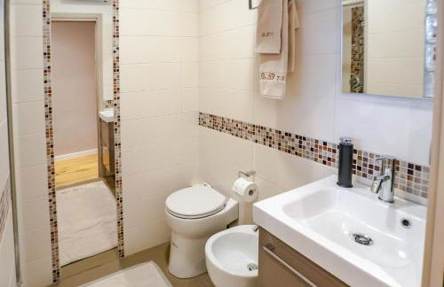 Vittorio 73 Luxury Apartment - Foto 10