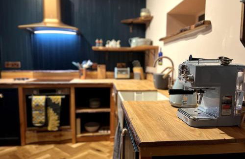 Osprey Hide - Photo 15