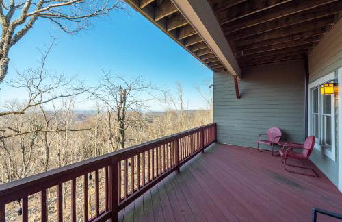 Wolf's Den~Views~Hot Tub~Home Theater~Hatley Ski! - Foto 49