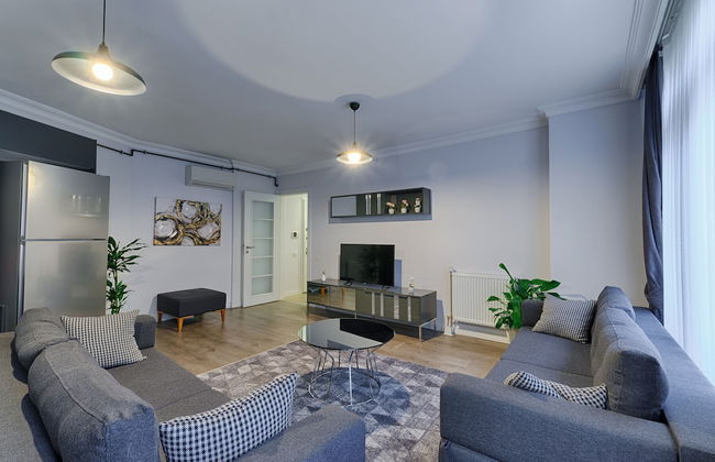 Gorgeous Central 2BR Condo w City Views - Foto 21