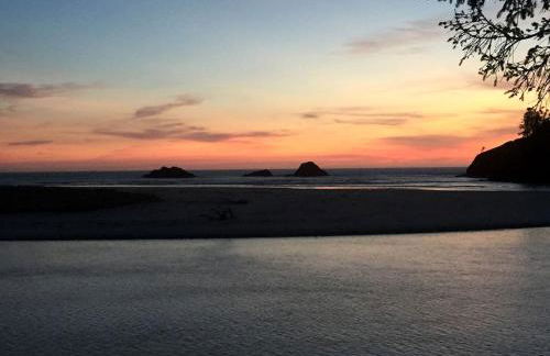 Stunning Beachfront Cabin with Barbecue and Hot-tub in Otis, Oregon - Foto 23