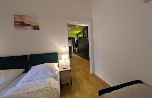 Munich Apartment 110 qm with 3 Bedrooms very cetral location 1 to 10 Guests - Foto 11