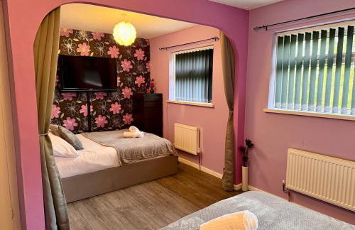 Stylish 3-Bed Family Pet-Friendly Home with Garden - Foto 8