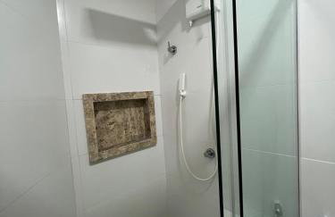 Apartamento confortável com hidromassagem no Altiplano - Foto 28