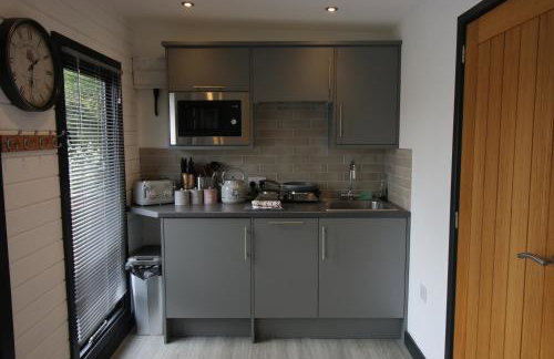 Beautiful Open Plan Lakeside Lodge, Shearsby - Photo 66