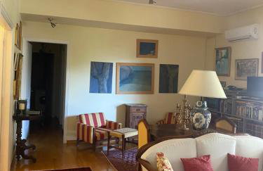 Traditional And Spacious Apartment In Neo Psychiko - Photo 2