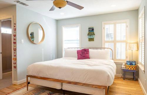 East ATX 3BR 2BA, Patio and Fire Pit Mins to Downtown by Austin Vacay - Foto 5