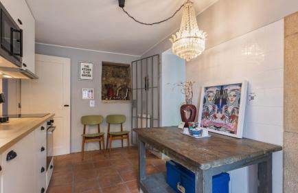 Artsy Sintra I by LovelyStay - Photo 25