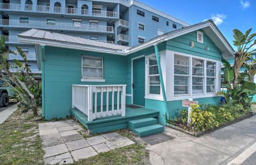 Sun-Soaked Coastal Hideaway - Steps to Beach! - Foto 23