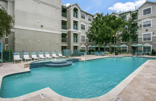 Resort Style Apt/Home in Houston Medical Centre - Foto 35