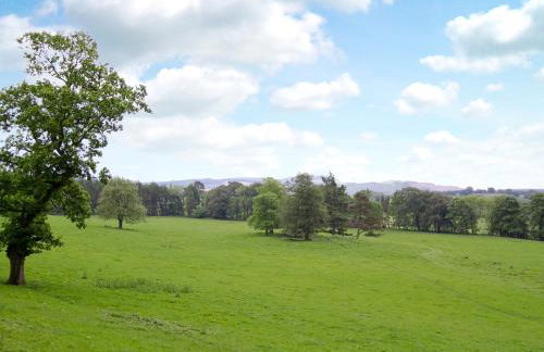 Tullibole Castle Longhouse - Photo 14