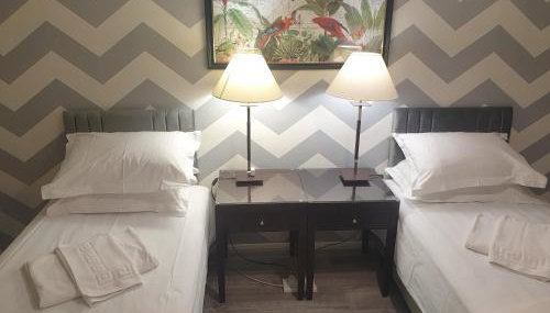 Spacious, Stylish Two-Bedroom Maisonette, Modern Amenities, Elegant Interiors - Foto 1, towels