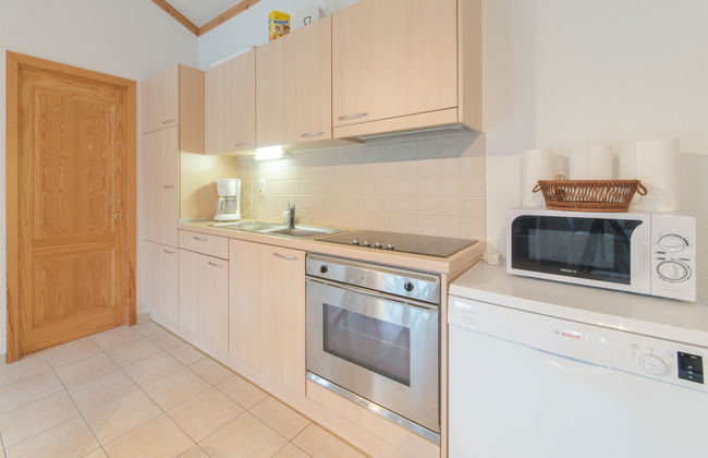 Enjoy with parking - Photo 3