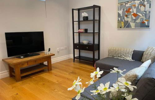 Charming & Cosy Town Centre Home with Parking - Foto 15