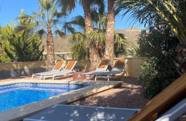 Villa Amarilla 4 Bed 3 Bath private pool - Photo 36