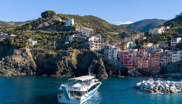 Cinque Terre Boat Tour - Photo 5