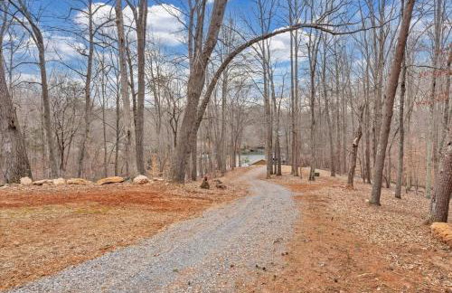 Liberty Pines - Lakefront Log Home, Swim Spa & Game Room - Photo 53