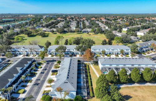 Private Pool Disney Townhome - Walk to Water Park - Foto 57