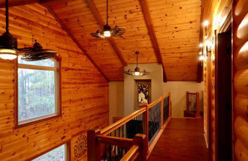 Hidden Hillside Retreat - A Secluded Modern Cabin - Foto 28