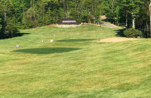 Hike, Ski and More! Pet-Friendly Home in Glenville - Foto 34