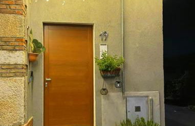 Altrove, lontano quanto basta - Foto 40