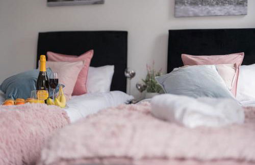 Entire home in Staffordshire - Foto 3