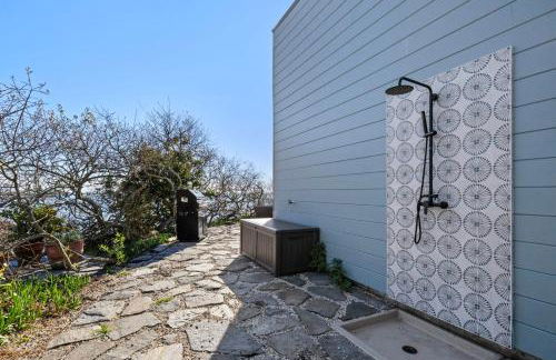 Experience the Pinnacle of Coastal Living at Harbour House - Foto 49