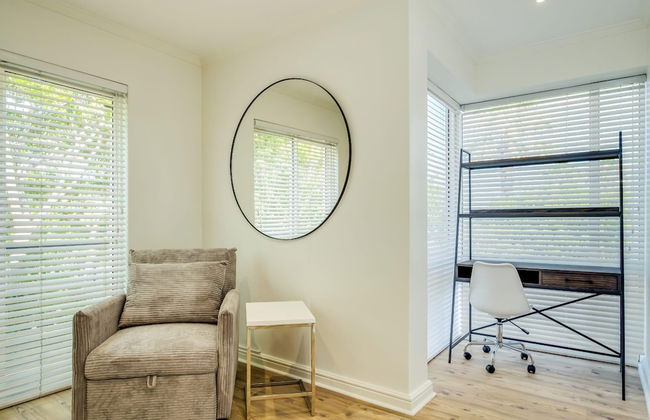 Contemporary Apartment Close to the Radisson Majolica - Photo 21