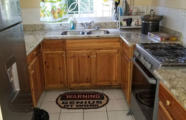 Holiday House at Villa Montego - Photo 20