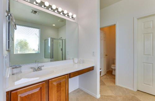 Pool, Game Room! Family-Friendly Surprise Retreat - Foto 16