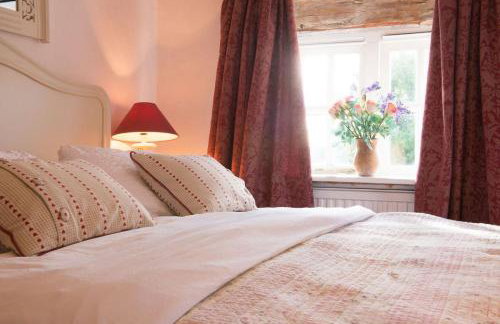 Farm Cottage a cute C17th cottage a walk across the fields to a great pub - Foto 31