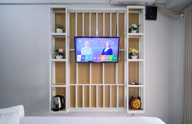 New Studio Apartment With Strategic Location At Suncity Residence - Foto 22