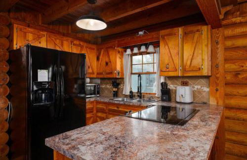 Lakeside Haven with Jacuzzi and Games - Foto 6